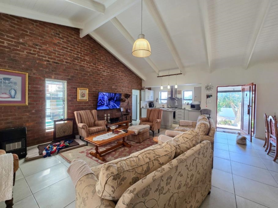 3 Bedroom Property for Sale in Stilbaai Wes Western Cape